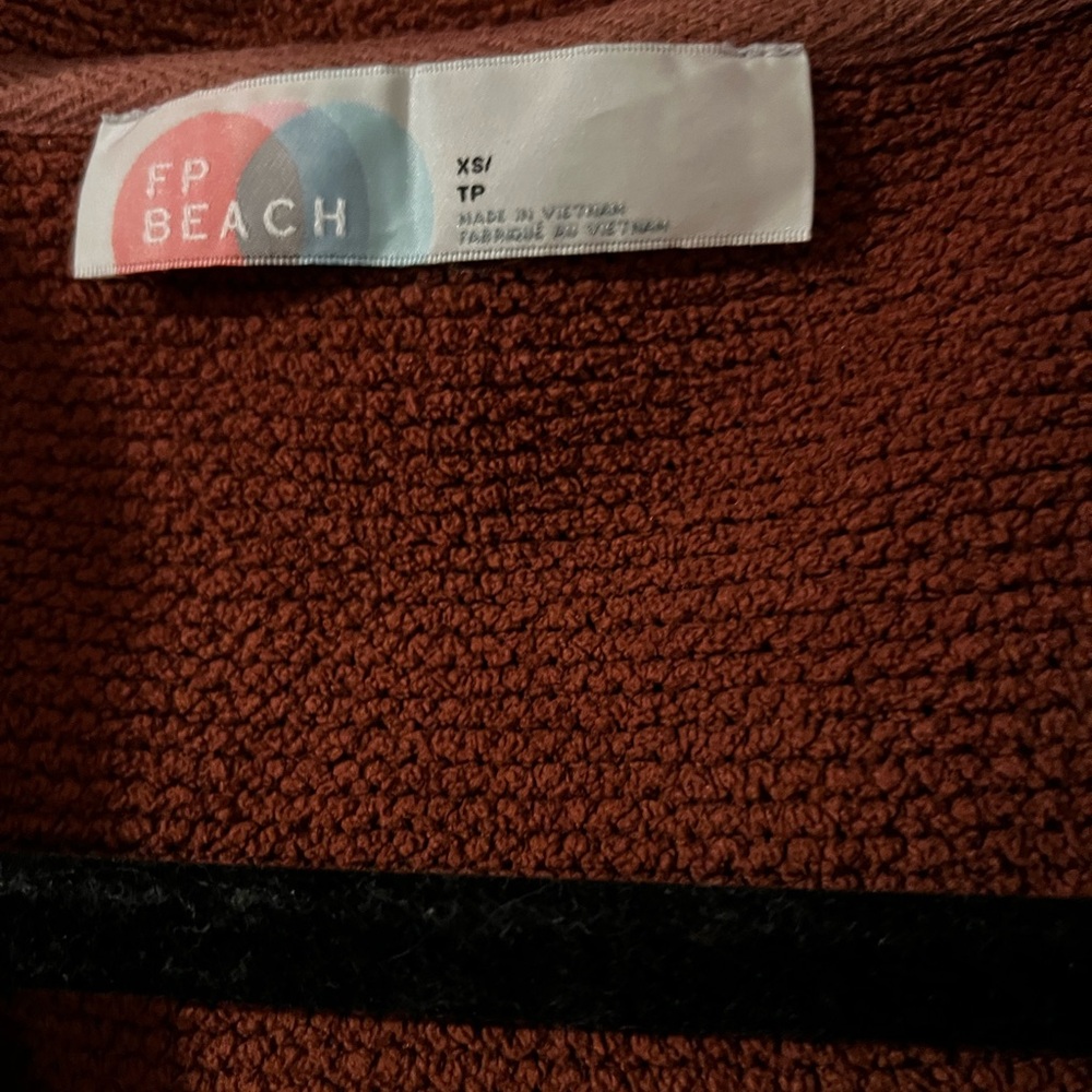 FP Beach Bino Pullover - Picture 2 of 5